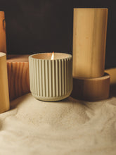 Load image into Gallery viewer, Poolhouse