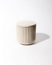 Load image into Gallery viewer, Den